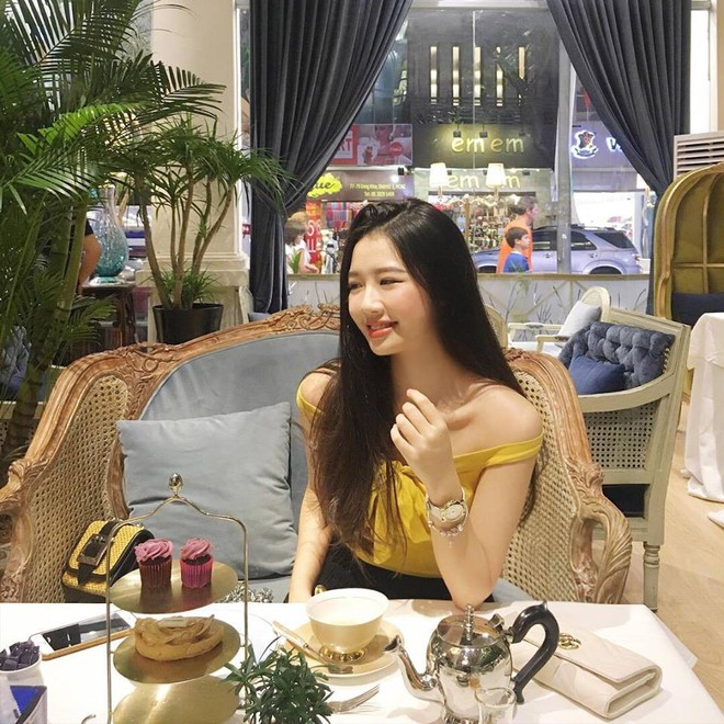 Thực tập sinh St.319 sinh năm 2000 làm náo loạn TikTok vì hát hay, nhảy đẹp - Ảnh 6. Thực tập sinh St.319 sinh năm 2000 làm náo loạn TikTok vì hát hay, nhảy đẹp - Ảnh 6.