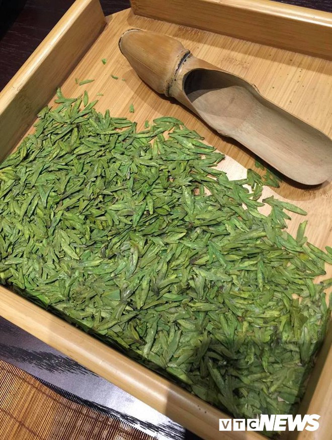 Choáng ngợp giữa khu rừng báu vật chè hoang dã ngàn năm tuổi ở Tây Côn Lĩnh - Ảnh 11. Choáng ngợp giữa khu rừng báu vật chè hoang dã ngàn năm tuổi ở Tây Côn Lĩnh - Ảnh 11.