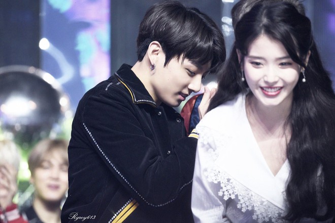 Rộ tin Jungkook (BTS) có mối quan hệ tình cảm không đơn giản với IU, anh trai ruột tiết lộ sự thật đằng sau đó - Ảnh 4. Rộ tin Jungkook (BTS) có mối quan hệ tình cảm không đơn giản với IU, anh trai ruột tiết lộ sự thật đằng sau đó - Ảnh 4.