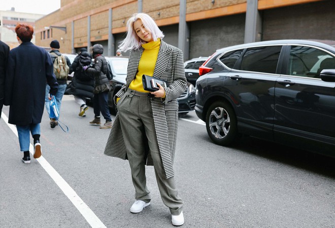 Những khoảnh khắc street style ấn tượng nhất tại New York Fashion Week mùa Thu/Đông 2018 - Ảnh 12.