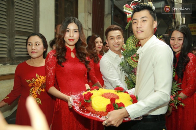 Điểm danh dàn trai Vbiz chưa vợ siêu hot trong đội bê tráp ăn hỏi của Khắc Việt - Ảnh 4. Điểm danh dàn trai Vbiz chưa vợ siêu hot trong đội bê tráp ăn hỏi của Khắc Việt - Ảnh 4.