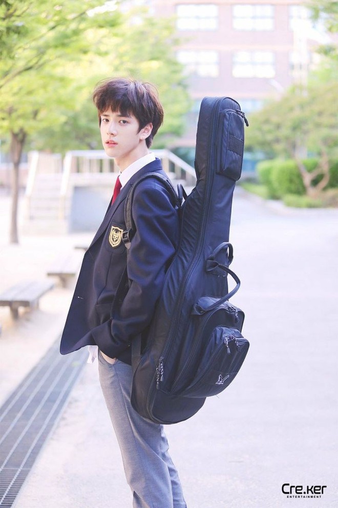 9 trai đẹp Kpop bị đánh giá quá thấp: Liệu có phải chúng ta đã bỏ qua dàn nam thần đầy hứa hẹn? - Ảnh 8. 9 trai đẹp Kpop bị đánh giá quá thấp: Liệu có phải chúng ta đã bỏ qua dàn nam thần đầy hứa hẹn? - Ảnh 8.