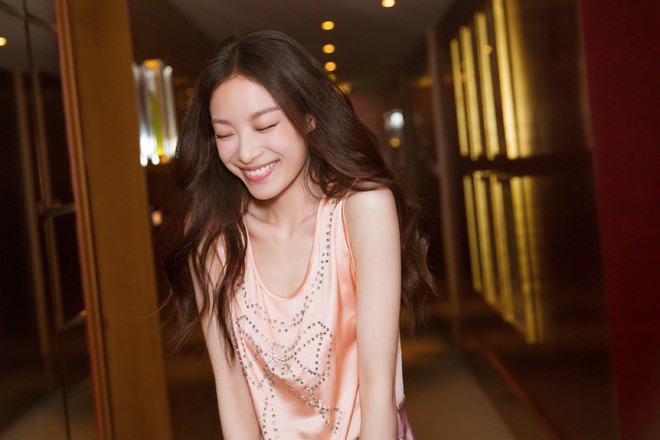 5 Mưu Nữ Lang xuất sắc của Cbiz: Người lận đận, kẻ trắng tay chỉ vì hai chữ tình duyên - Ảnh 22. 5 Mưu Nữ Lang xuất sắc của Cbiz: Người lận đận, kẻ trắng tay chỉ vì hai chữ tình duyên - Ảnh 22.