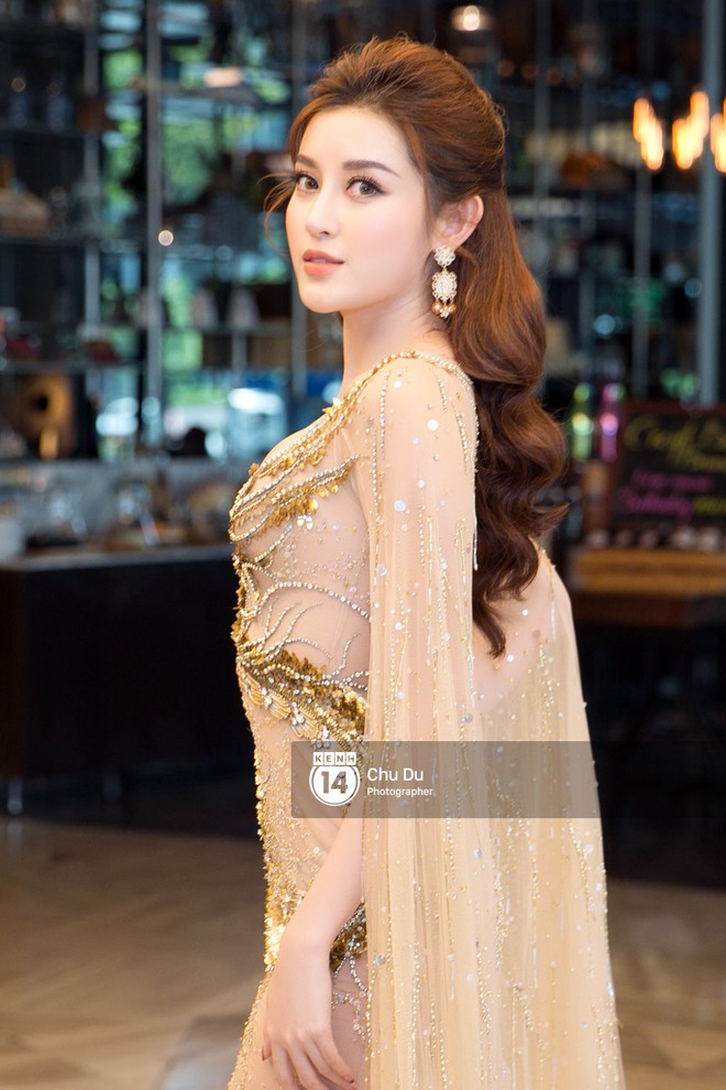 Ngẩn ngơ ngắm dàn Hoa hậu, Á hậu Thế giới và Vbiz lộng lẫy đọ sắc trong một sự kiện, ai nổi bật hơn ai? - Ảnh 7. Ngẩn ngơ ngắm dàn Hoa hậu, Á hậu Thế giới và Vbiz lộng lẫy đọ sắc trong một sự kiện, ai nổi bật hơn ai? - Ảnh 7.