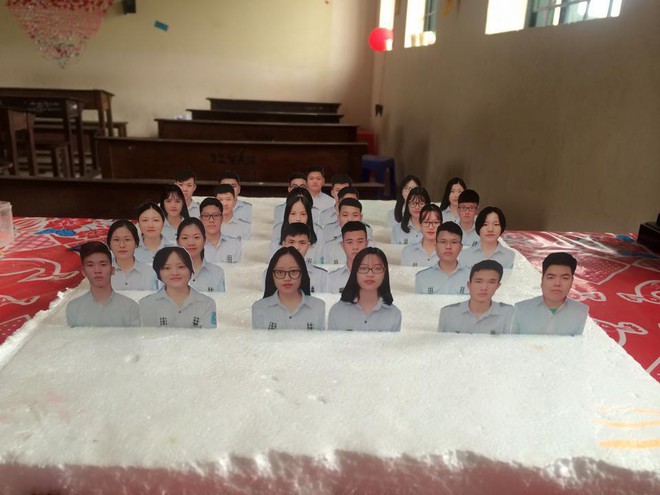 Sơ đồ lớp kẻ trên giấy xưa rồi, giờ phải dựng 3D trên xốp nổi rõ từng người mới chất - Ảnh 1. Sơ đồ lớp kẻ trên giấy xưa rồi, giờ phải dựng 3D trên xốp nổi rõ từng người mới chất - Ảnh 1.