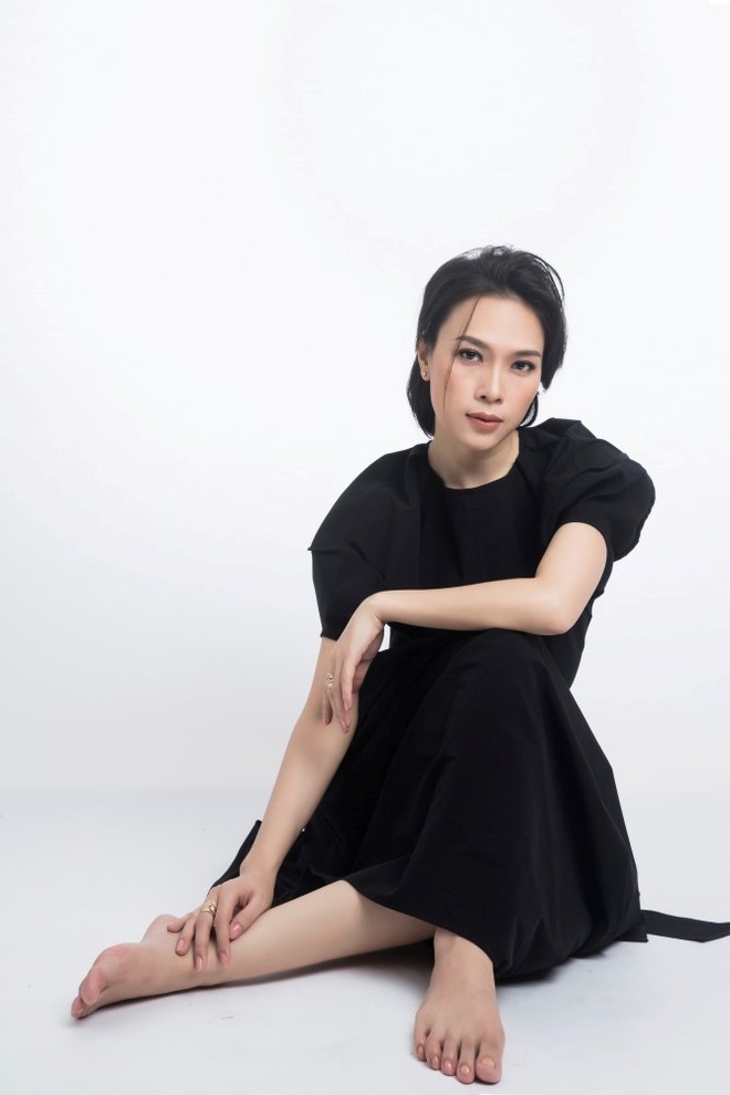 Mỹ Tâm trở lại truyền hình thực tế với vị trí giám khảo Giọng ca bất bại! - Ảnh 2. Mỹ Tâm trở lại truyền hình thực tế với vị trí giám khảo Giọng ca bất bại! - Ảnh 2.
