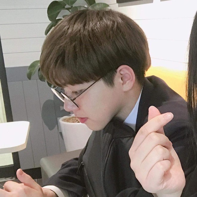 Có một ngôi trường ở Hàn Quốc cứ đi 3 bước là gặp trai xinh gái đẹp - Ảnh 12.