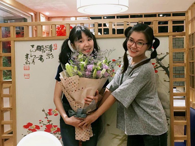 Bất ngờ với nhan sắc của Ngô Quỳnh Anh và Thanh Ngọc (Mắt Ngọc) sau 20 năm: Đã là mẹ trẻ con mà vẫn xì tin như thiếu nữ - Ảnh 2. Bất ngờ với nhan sắc của Ngô Quỳnh Anh và Thanh Ngọc (Mắt Ngọc) sau 20 năm: Đã là mẹ trẻ con mà vẫn xì tin như thiếu nữ - Ảnh 2.