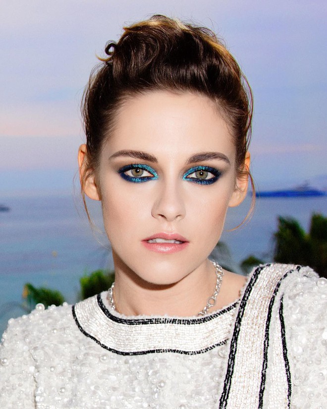 15 khoảnh khắc beauty thần sầu tại Cannes 2018 mà tín đồ làm đẹp nào cũng nên xem để lấy cảm hứng - Ảnh 2. 15 khoảnh khắc beauty thần sầu tại Cannes 2018 mà tín đồ làm đẹp nào cũng nên xem để lấy cảm hứng - Ảnh 2.