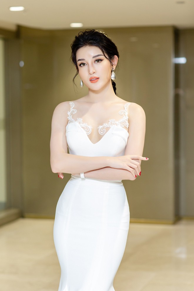 Á hậu Huyền My thả dáng trong trailer phim Myanmar lọt top tìm kiếm - Ảnh 5. Á hậu Huyền My thả dáng trong trailer phim Myanmar lọt top tìm kiếm - Ảnh 5.