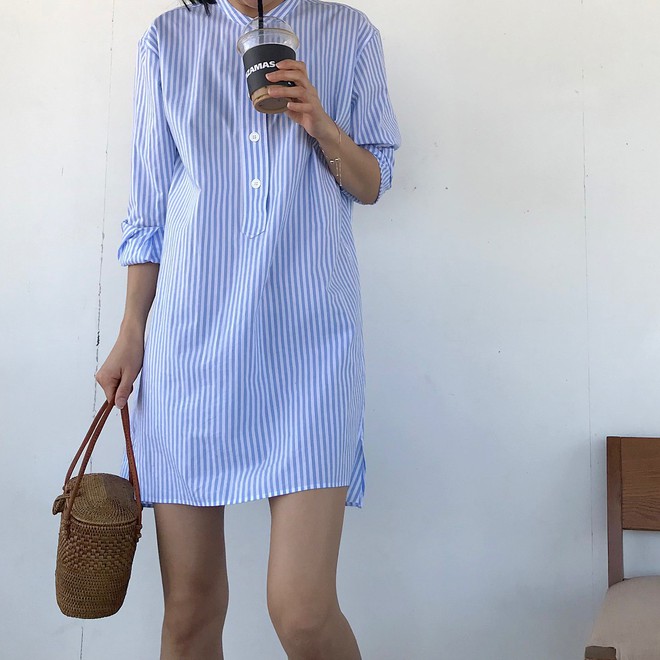 Hè này, có quá nhiều kiểu váy xinh ngây ngất mà bạn sẽ muốn diện bằng hết thì thôi! - Ảnh 21. Hè này, có quá nhiều kiểu váy xinh ngây ngất mà bạn sẽ muốn diện bằng hết thì thôi! - Ảnh 21.