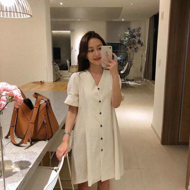 Hè này, có quá nhiều kiểu váy xinh ngây ngất mà bạn sẽ muốn diện bằng hết thì thôi! - Ảnh 5. Hè này, có quá nhiều kiểu váy xinh ngây ngất mà bạn sẽ muốn diện bằng hết thì thôi! - Ảnh 5.