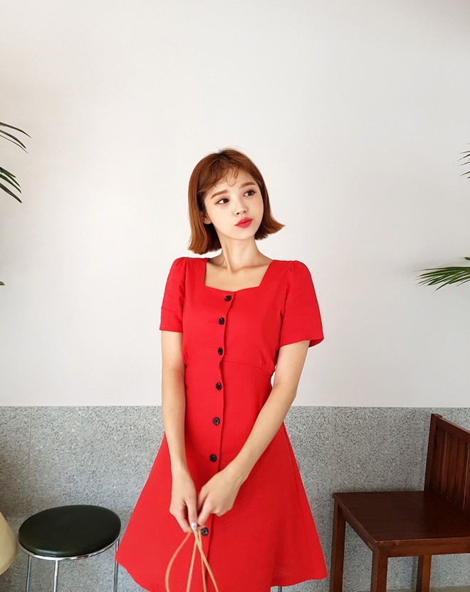 Hè này, có quá nhiều kiểu váy xinh ngây ngất mà bạn sẽ muốn diện bằng hết thì thôi! - Ảnh 7. Hè này, có quá nhiều kiểu váy xinh ngây ngất mà bạn sẽ muốn diện bằng hết thì thôi! - Ảnh 7.