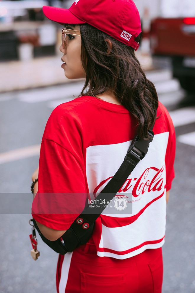 Street style 2 miền: bạn trẻ nào cũng lên đồ vừa nổi vừa chất, set đồ nào cũng ăn ảnh tuyệt đối - Ảnh 2. Street style 2 miền: bạn trẻ nào cũng lên đồ vừa nổi vừa chất, set đồ nào cũng ăn ảnh tuyệt đối - Ảnh 2.