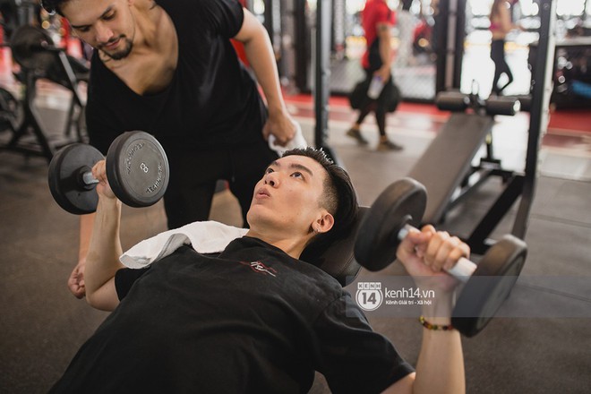 The Face Vietnam: Dàn trai xinh gái đẹp khoe dáng với phần ghi hình tập gym - Ảnh 19. The Face Vietnam: Dàn trai xinh gái đẹp khoe dáng với phần ghi hình tập gym - Ảnh 19.