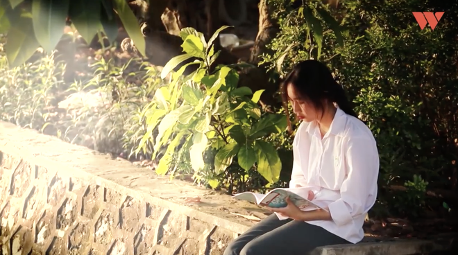 Đứa bé được người đàn bà 14 năm nuôi dạy thay mẹ ruột: Giờ bà cột tóc cho Thương đi học, mai kia bà già yếu, Thương chải đầu hộ bà nhé - Ảnh 8. Đứa bé được người đàn bà 14 năm nuôi dạy thay mẹ ruột: Giờ bà cột tóc cho Thương đi học, mai kia bà già yếu, Thương chải đầu hộ bà nhé - Ảnh 8.