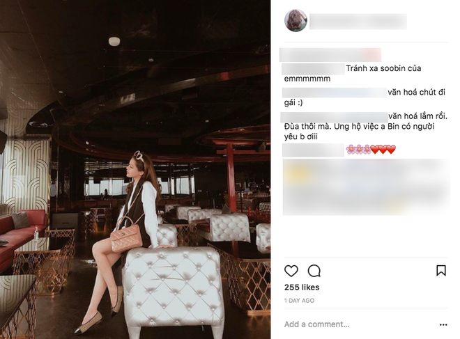 Soobin Hoàng Sơn lộ ảnh mặc đồ đôi, cùng đi mua sắm với bạn gái tin đồn? - Ảnh 12. Soobin Hoàng Sơn lộ ảnh mặc đồ đôi, cùng đi mua sắm với bạn gái tin đồn? - Ảnh 12.