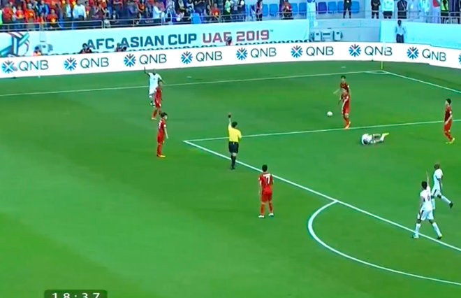 Bàn thắng của Jordan không hợp lệ, tuyển Việt Nam đã chịu oan một bàn thua - Ảnh 2.