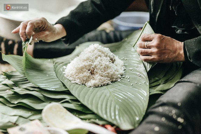 Phận người vô gia cư trên đường phố Hà Nội những ngày rét mướt: Chúng tôi cũng có một cái Tết như bao người khác - Ảnh 3.