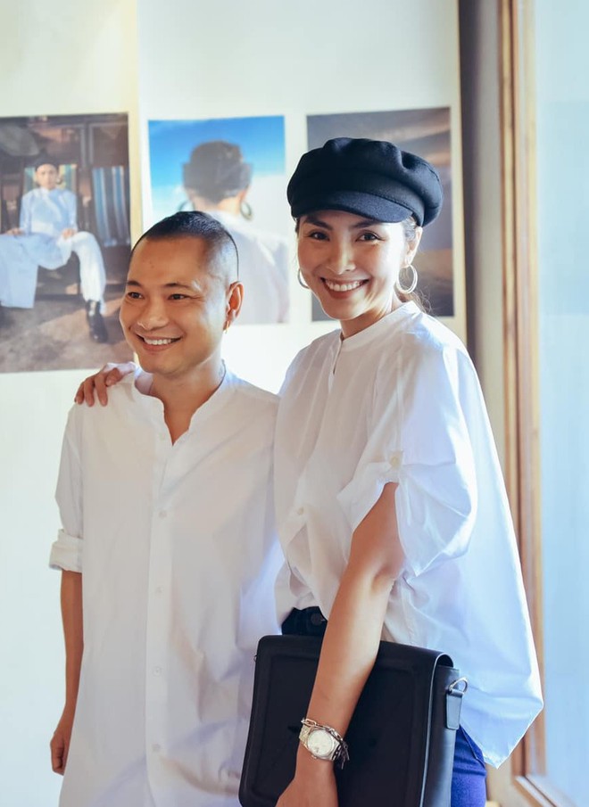 Dàn mỹ nhân Vbiz lộ nhan sắc thật qua ảnh camera thường: Dấu vết thời gian đến khuyết điểm body, Hà Tăng đỉnh khó cãi - Ảnh 2. Dàn mỹ nhân Vbiz lộ nhan sắc thật qua ảnh camera thường: Dấu vết thời gian đến khuyết điểm body, Hà Tăng đỉnh khó cãi - Ảnh 2.