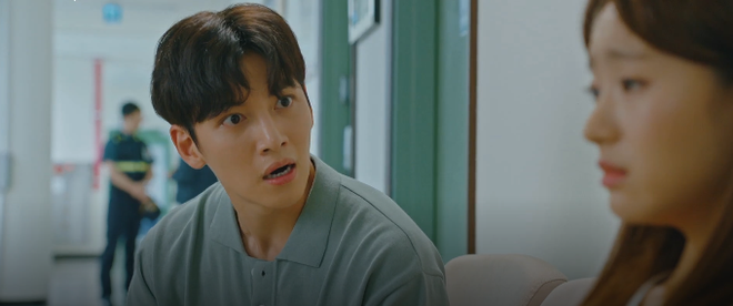 Gu bạn gái mặn của Ji Chang Wook: Ăn nhiều hay tóc bết đều được, nhưng thích đánh người là chào thân ái! - Ảnh 3. Gu bạn gái mặn của Ji Chang Wook: Ăn nhiều hay tóc bết đều được, nhưng thích đánh người là chào thân ái! - Ảnh 3.