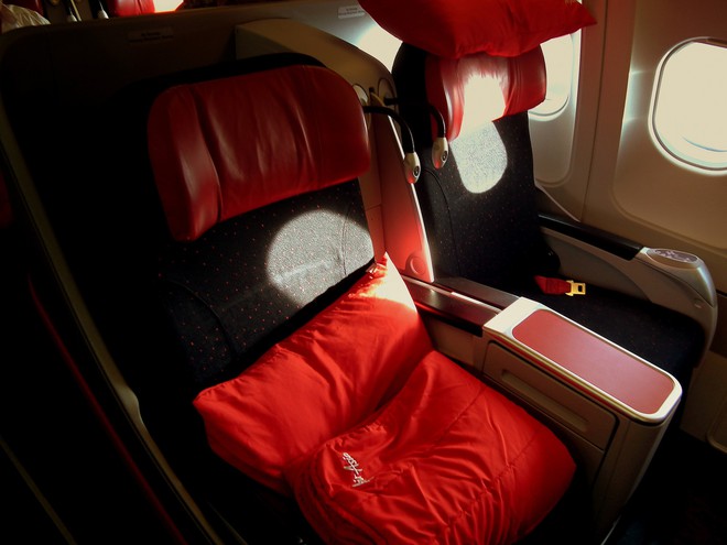 Sự thật về 4 hạng ghế phổ biến trên máy bay: Hạng thương gia (Business Class) không phải là cao cấp nhất như nhiều người nghĩ - Ảnh 5.