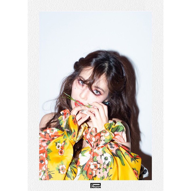 HyunA và Dawn nhá hàng cho màn đối đầu sắp tới: Tỉ số 1-0 tạm nghiêng về bên nam vì bên nữ... không chịu đổi layout makeup - Ảnh 7. HyunA và Dawn nhá hàng cho màn đối đầu sắp tới: Tỉ số 1-0 tạm nghiêng về bên nam vì bên nữ... không chịu đổi layout makeup - Ảnh 7.