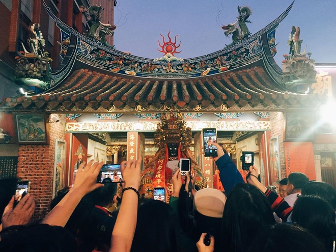 Du lịch Đài Loan đừng quên ghé thăm ngôi đền se duyên nổi tiếng để khi đi lẻ bóng, lúc về có đôi - Ảnh 20.
