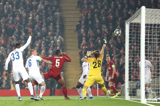 Bệnh binh tiếp tục tỏa sáng, Liverpool hưởng niềm vui nhân đôi trong đêm Anfield đáng nhớ ở Champions League - Ảnh 3.