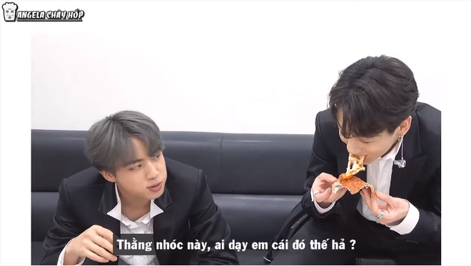 Ai cũng có một đứa bạn như Jungkook: Ăn pizza bỏ vỏ, đến anh cả Jin cũng phải lắc đầu bó tay - Ảnh 1.