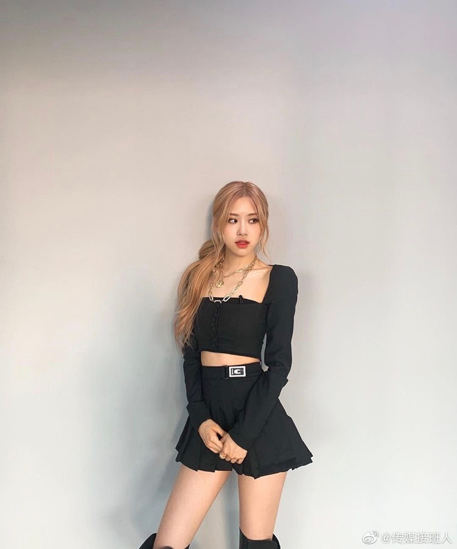 Lần đầu thành viên BLACKPINK gây bão thế này tại xứ Trung: Chiếm top tìm kiếm Weibo, Cnet lùng sục vì... body quá hot - Ảnh 5.