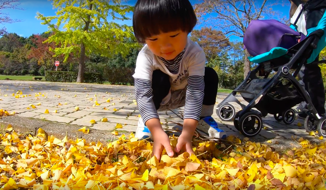 Cuối cùng Quỳnh Trần JP đã “chịu” dừng ăn uống 1 ngày để quay vlog ngoài trời, nhưng màn “đu đưa” của bé Sa mới chiếm trọn spotlight - Ảnh 5.