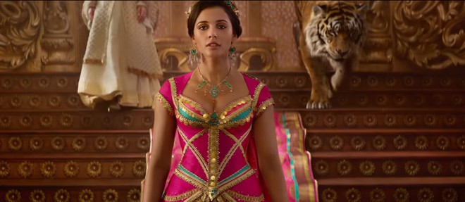 Biết trước sẽ xấu, nhưng tạo hình Thần Đèn của Will Smith trong Aladdin vẫn gây sốc vì không khác gì xì trum - Ảnh 4. Biết trước sẽ xấu, nhưng tạo hình Thần Đèn của Will Smith trong Aladdin vẫn gây sốc vì không khác gì xì trum - Ảnh 4.