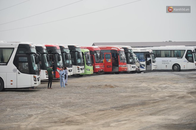 Hơn 30.000 Phật tử và du khách thập phương đổ về khai hội ngôi chùa lớn nhất Việt Nam đang trong quá trình hoàn thiện - Ảnh 1.