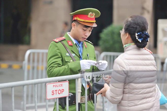 An ninh thắt chặt mọi ngả đường về KS Metropole, sẵn sàng khai màn thượng đỉnh Mỹ - Triều - Ảnh 9.