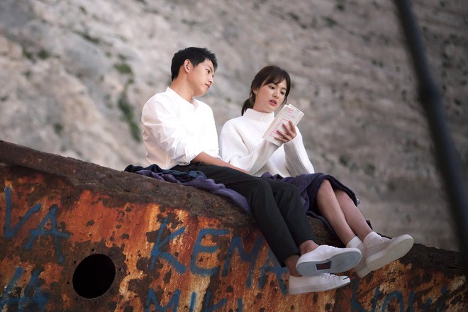 Vợ chồng Song Joong Ki - Song Hye Kyo phải chịu thua trước Lee Kwang Soo và bạn gái về khoản này! - Ảnh 5. Vợ chồng Song Joong Ki - Song Hye Kyo phải chịu thua trước Lee Kwang Soo và bạn gái về khoản này! - Ảnh 5.