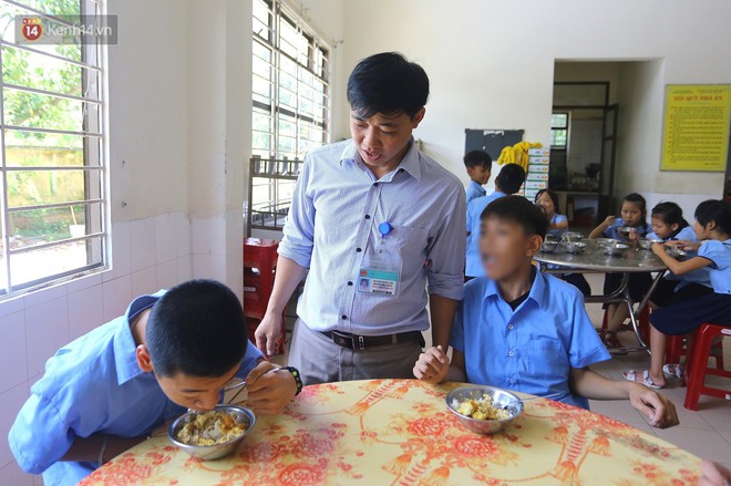 Người thầy 11 năm gieo chữ, mang lại nụ cười cho trẻ khiếm khuyết và tự kỷ ở Đà Nẵng - Ảnh 5.