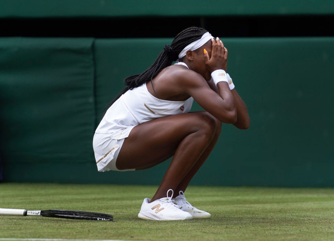 Cô bé 15 tuổi gây chấn động tại Wimbledon: Hạ gục huyền thoại 5 lần vô địch để rồi tự tin tuyên bố đầy đanh thép - Ảnh 7.