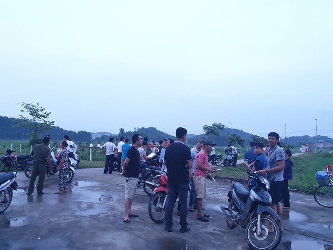 Người dân quanh bãi rác Nam Sơn đã dỡ lều bạt, thông đường xe rác sau chỉ đạo nóng của TP Hà Nội - Ảnh 1.