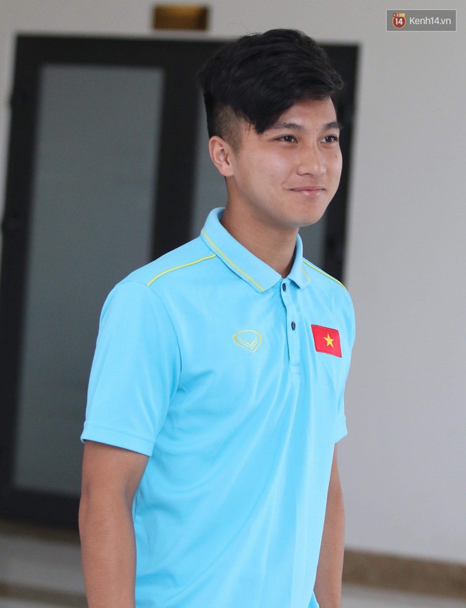 Dàn tuyển thủ U22 Việt Nam bảnh bao trong ngày tập trung chuẩn bị cho SEA Games 30 - Ảnh 2. Dàn tuyển thủ U22 Việt Nam bảnh bao trong ngày tập trung chuẩn bị cho SEA Games 30 - Ảnh 2.