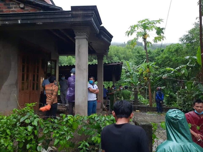 Vụ xác cô gái 18 tuổi quấn khăn, đang phân hủy ở Quảng Nam: Nghi phạm khai bị ngáo đá - Ảnh 2. Vụ xác cô gái 18 tuổi quấn khăn, đang phân hủy ở Quảng Nam: Nghi phạm khai bị ngáo đá - Ảnh 2.