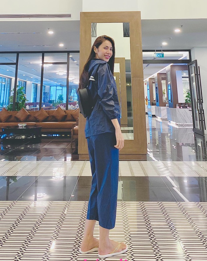 Balo đi cứu trợ miền Trung của Thủy Tiên thành hàng hot, có shop tuyên bố bán được hàng trích luôn lãi làm từ thiện - Ảnh 1. Balo đi cứu trợ miền Trung của Thủy Tiên thành hàng hot, có shop tuyên bố bán được hàng trích luôn lãi làm từ thiện - Ảnh 1.