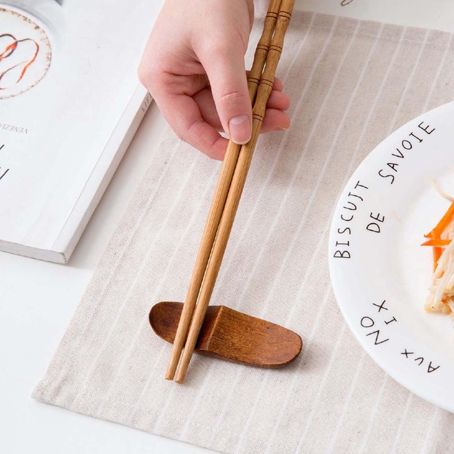 Học người Nhật tô điểm cho bàn ăn xinh xẻo với đồ gác đũa xinh xỉu thấy mà cưng - Ảnh 7. Học người Nhật tô điểm cho bàn ăn xinh xẻo với đồ gác đũa xinh xỉu thấy mà cưng - Ảnh 7.