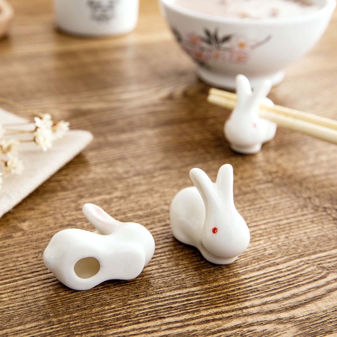 Học người Nhật tô điểm cho bàn ăn xinh xẻo với đồ gác đũa xinh xỉu thấy mà cưng - Ảnh 19. Học người Nhật tô điểm cho bàn ăn xinh xẻo với đồ gác đũa xinh xỉu thấy mà cưng - Ảnh 19.