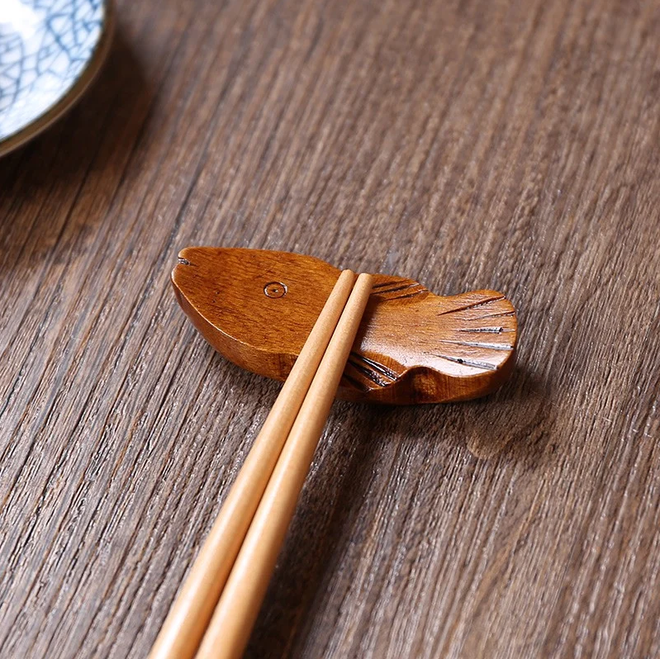 Học người Nhật tô điểm cho bàn ăn xinh xẻo với đồ gác đũa xinh xỉu thấy mà cưng - Ảnh 21. Học người Nhật tô điểm cho bàn ăn xinh xẻo với đồ gác đũa xinh xỉu thấy mà cưng - Ảnh 21.
