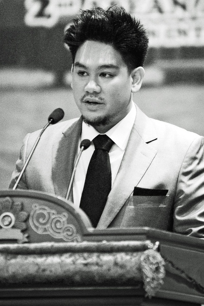 Hoàng tử trẻ tuổi của Brunei qua đời trong sự ngỡ ngàng của dư luận châu Á, cả nước thực hiện quốc tang 7 ngày - Ảnh 3. Hoàng tử trẻ tuổi của Brunei qua đời trong sự ngỡ ngàng của dư luận châu Á, cả nước thực hiện quốc tang 7 ngày - Ảnh 3.