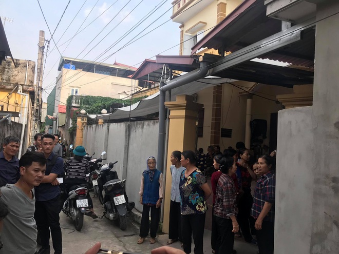 Bố nữ sinh HV Ngân hàng đau đớn kể lại buổi đi học cuối cùng của con: Cháu vẫn chào hỏi bố mẹ lễ phép nhưng đến tối không về nữa... - Ảnh 1. Bố nữ sinh HV Ngân hàng đau đớn kể lại buổi đi học cuối cùng của con: Cháu vẫn chào hỏi bố mẹ lễ phép nhưng đến tối không về nữa... - Ảnh 1.