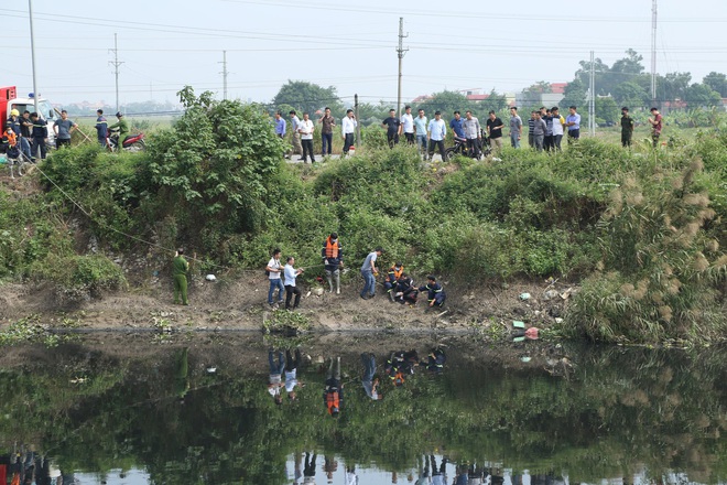 Công an Hà Nội khẩn trương truy bắt nghi phạm thứ 2 vụ sát hại nữ sinh Học viện Ngân hàng - Ảnh 1. Công an Hà Nội khẩn trương truy bắt nghi phạm thứ 2 vụ sát hại nữ sinh Học viện Ngân hàng - Ảnh 1.