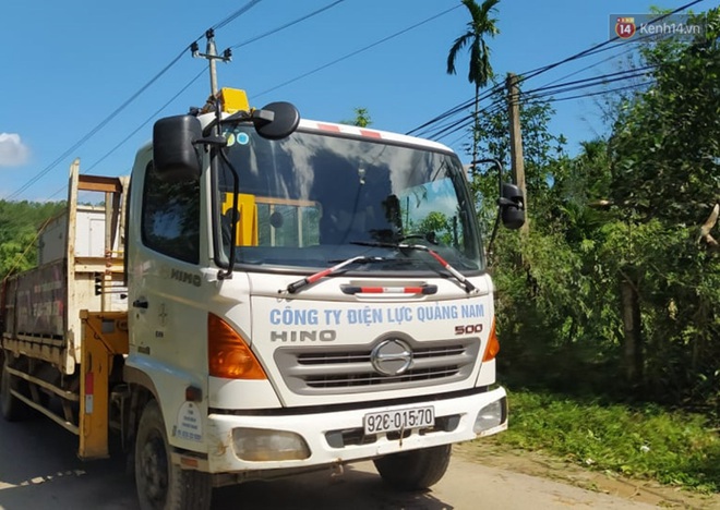 Vụ sạt lở làm hơn 50 người bị vùi lấp ở Quảng Nam: Cả nhà Bí thư xã Trà Leng hiện đang mất tích, đã tìm thấy 16 thi thể - Ảnh 2.