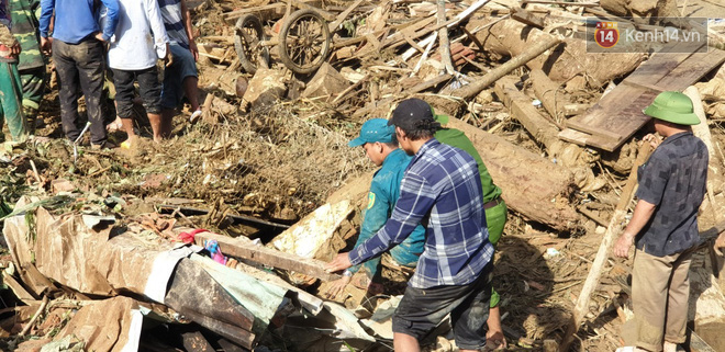 Phép màu trong vụ sạt lở đất ở Trà Leng: Đã cứu sống được 33 người, tiếp tục tìm kiếm 13 nạn nhân mất tích - Ảnh 3.